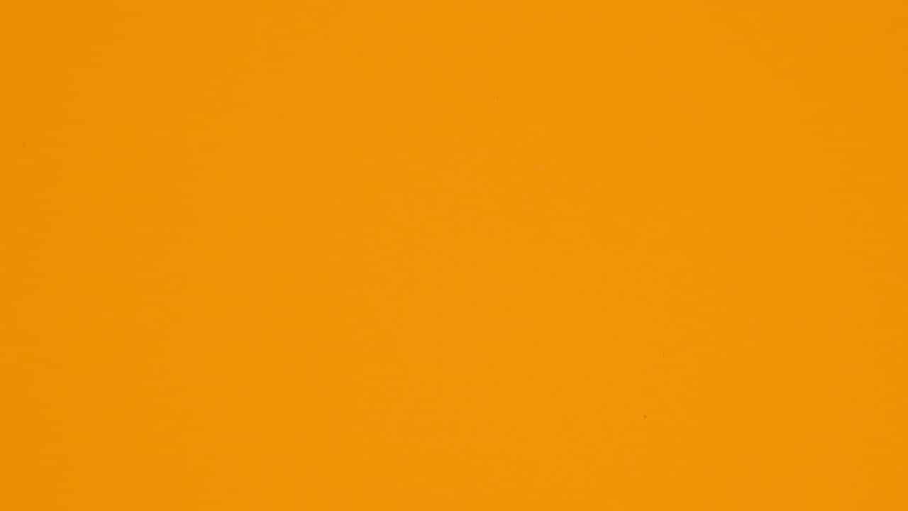 colore arancione