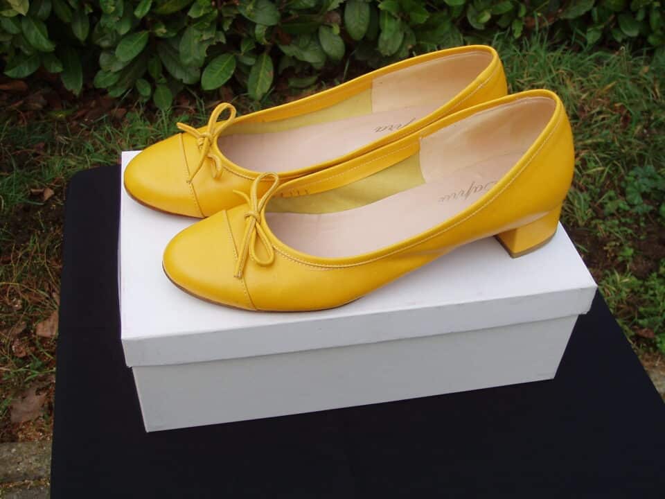 scarpe gialle